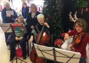 our-lm-group-playing-at-pauls-for-salvation-army-kettle